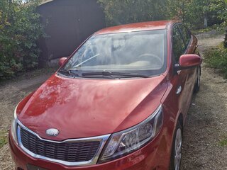 2013 Kia Rio III, красный, 620000 рублей, вид 2