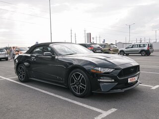 2018 Ford Mustang VI Рестайлинг, чёрный, 2110708 рублей, вид 4