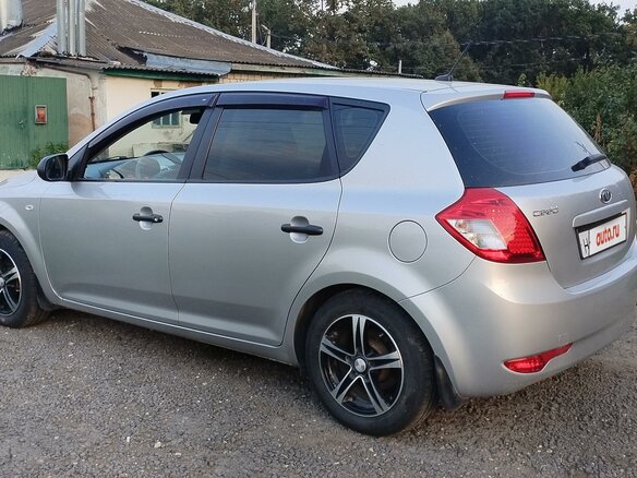 2012 Kia Ceed I Рестайлинг, серебристый, 917000 рублей - вид 3