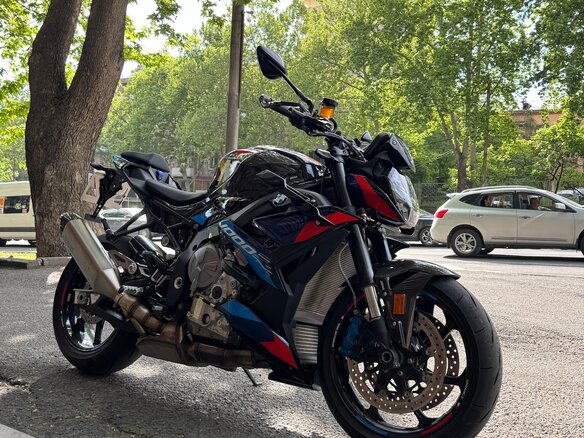 2024 BMW M 1000 R, чёрный, 2350000 рублей - вид 15