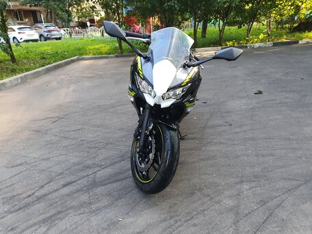 2021 Kawasaki Ninja 650, чёрный, 770000 рублей, вид 2
