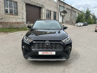 2021 Toyota RAV4 V (XA50), чёрный, 3270000 рублей, вид 1
