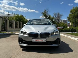 2019 BMW 2 серии Active Tourer 225xe F45 Рестайлинг, серебристый, 2450000 рублей, вид 1