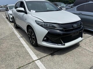 2018 Toyota Harrier III (XU60) Рестайлинг, белый, 2900000 рублей, вид 2