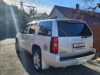 2012 Chevrolet Tahoe 6AT III, белый, 2500000 рублей, вид 5