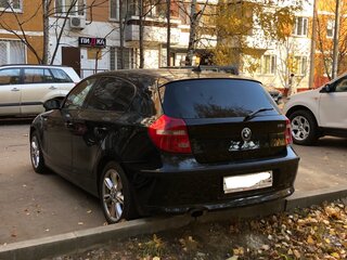2009 BMW 1 серии 116i I (E81/E82/E87/E88) Рестайлинг, чёрный, 1075000 рублей, вид 4