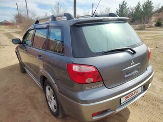 2006 Mitsubishi Outlander I, серый, 689999 рублей, вид 3