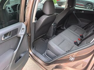 2014 Volkswagen Tiguan I Рестайлинг, коричневый, 1500000 рублей, вид 3