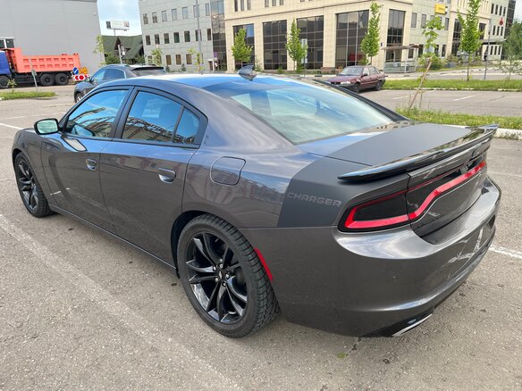 2017 Dodge Charger VII (LD) Рестайлинг, серый, 2800000 рублей - вид 7