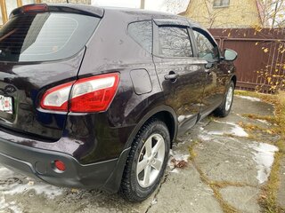 2011 Nissan Qashqai I Рестайлинг, фиолетовый, 1450000 рублей, вид 3