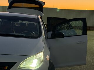 2011 Opel Astra J, белый, 750000 рублей, вид 4