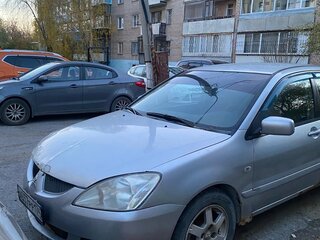 2005 Mitsubishi Lancer IX, серебристый, 170000 рублей, вид 3