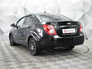 2013 Chevrolet Aveo II, чёрный, 485000 рублей, вид 3