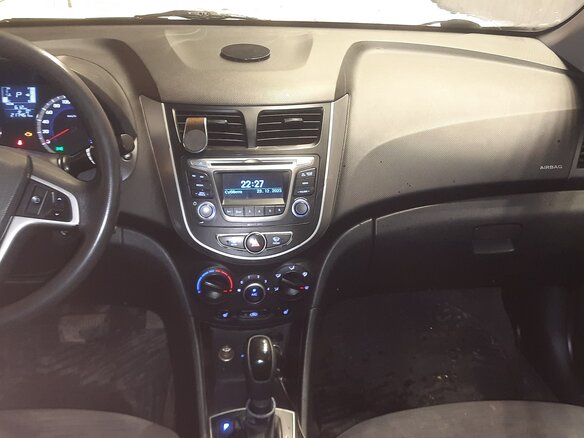 2015 Hyundai Solaris I Рестайлинг, синий, 950000 рублей - вид 17