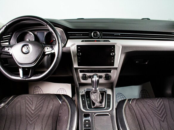 2018 Volkswagen Passat DSG7 B8, серый, 2129000 рублей - вид 11
