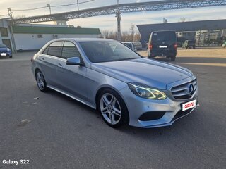 2013 Mercedes-Benz E-Класс 200 IV (W212, S212, C207) Рестайлинг, серебристый, 1950000 рублей, вид 3