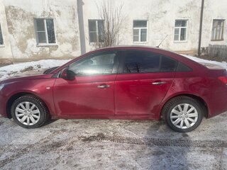 2011 Chevrolet Cruze I, красный, 700000 рублей, вид 4