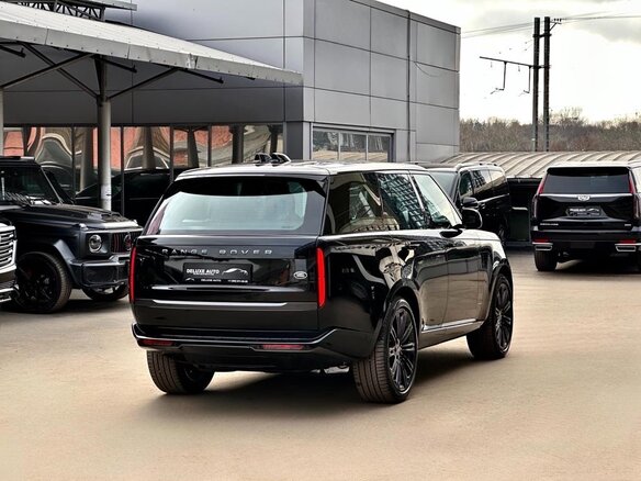 2022 Land Rover Range Rover D350 MHEV V, белый, 13300000 рублей - вид 5