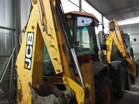 2008 JCB 3CX, жёлтый, 3900000 рублей, вид 3