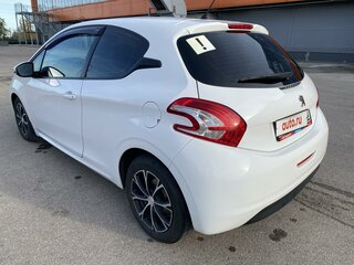 2013 Peugeot 208 I, белый, 839000 рублей, вид 5
