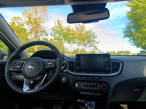 2021 Kia Ceed III Рестайлинг, серый, 2000000 рублей - вид 6