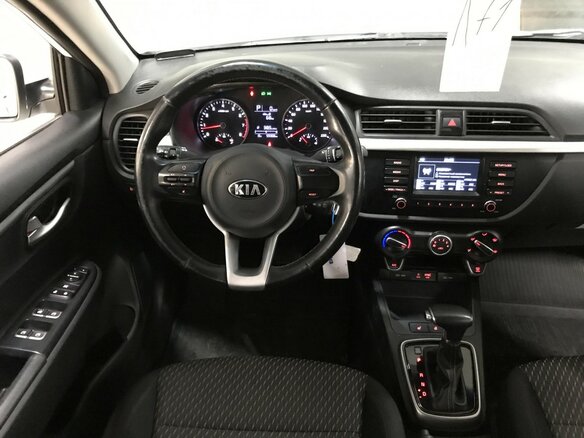 2018 Kia Rio X-Line IV, белый - вид 4