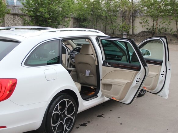 2012 Skoda Superb, белый - вид 7