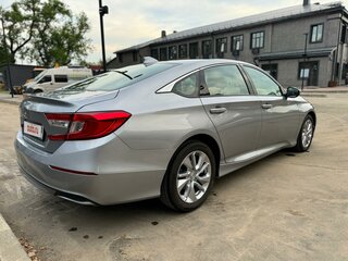 2020 Honda Accord X, серебристый, 2299000 рублей, вид 3