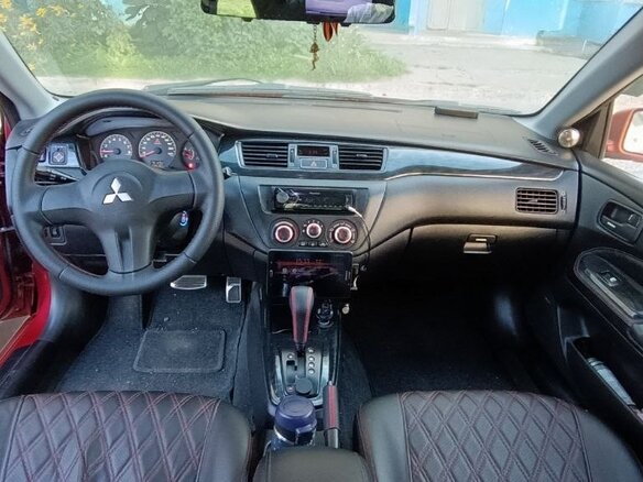 2006 Mitsubishi Lancer IX Рестайлинг, красный, 750000 рублей - вид 9