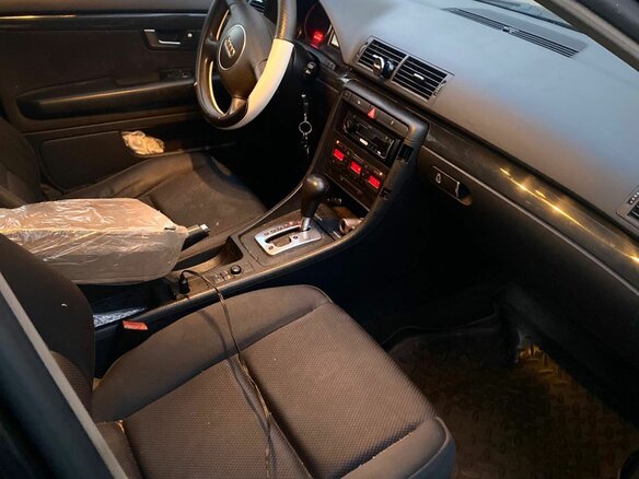 2003 Audi A4 II (B6), чёрный, 550000 рублей - вид 6