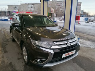2016 Mitsubishi Outlander III Рестайлинг 2, коричневый, 2200000 рублей, вид 2