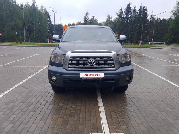 2007 Toyota Tundra CrewMax II, серый, 2100000 рублей