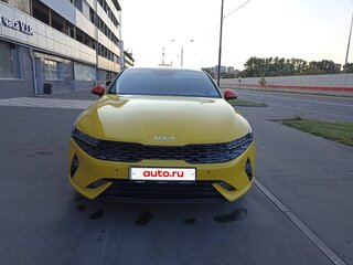 2022 Kia K5 III, жёлтый, 3200000 рублей, вид 3