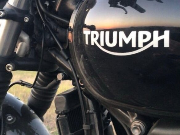 2016 Triumph Street Twin, чёрный, 850000 рублей - вид 4