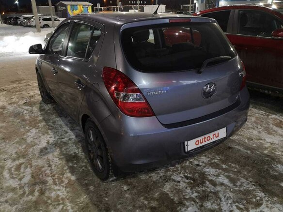 2010 Hyundai i20 I, серый, 490000 рублей - вид 6