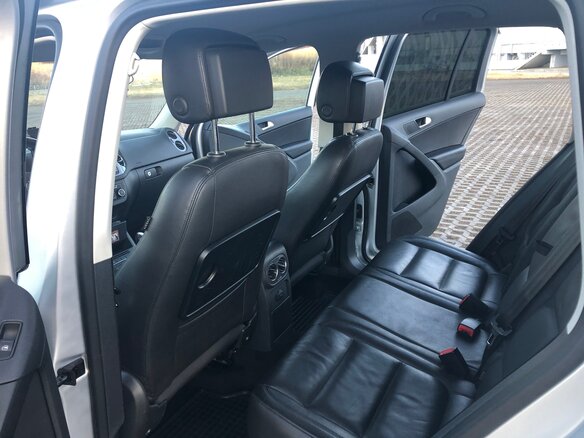 2011 Volkswagen Tiguan I Рестайлинг, серебристый - вид 9