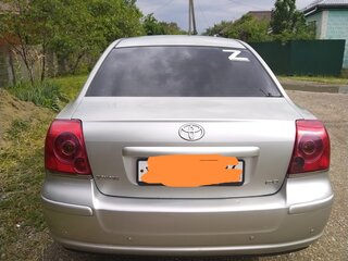 2004 Toyota Avensis II, серебристый, 750000 рублей, вид 2