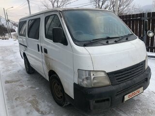 2003 Nissan Caravan IV (E25), белый, 850000 рублей, вид 2
