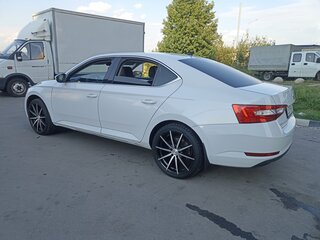 2016 Skoda Superb III, белый, 1325000 рублей, вид 3