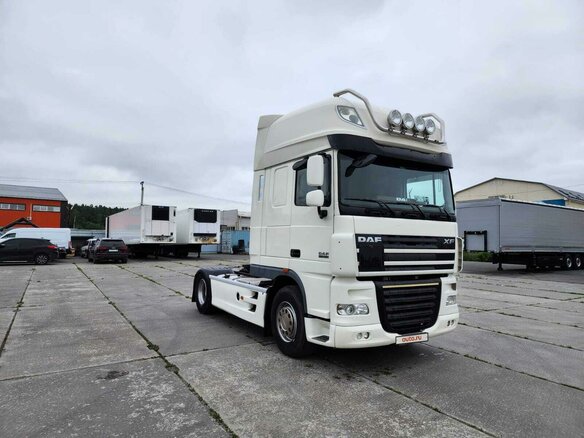 2017 DAF XF 105, белый, 5250000 рублей - вид 1