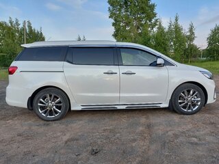 2019 Kia Carnival III, белый, 3200000 рублей, вид 2