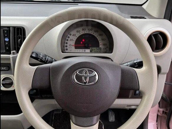 2015 Toyota Passo II (C30), розовый, 700000 рублей - вид 17