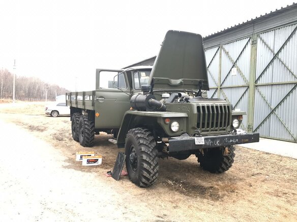 1993 Урал 4320, зелёный