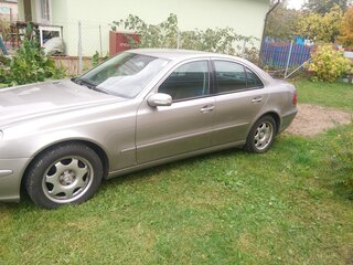 2006 Mercedes-Benz E-Класс 220 III (W211, S211) Рестайлинг, серый, 750000 рублей, вид 3
