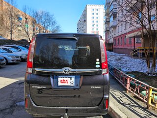 2016 Toyota Esquire I, чёрный, 2100000 рублей, вид 2