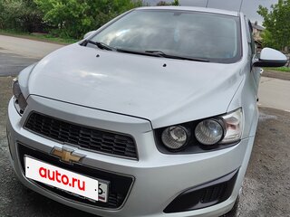 2013 Chevrolet Aveo II, серебристый, 710000 рублей, вид 2
