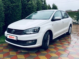 2017 Volkswagen Polo V Рестайлинг, белый, 900000 рублей, вид 3
