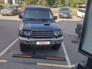 1999 Mitsubishi Pajero II Рестайлинг, зелёный, 850000 рублей, вид 1