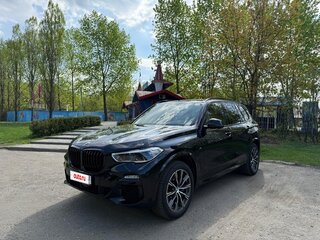 2020 BMW X5 45e IV (G05/G18), чёрный, 6490000 рублей, вид 2