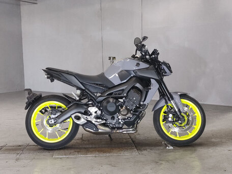 2017 Yamaha MT-09 (FZ-09), серый, 900000 рублей, вид 1